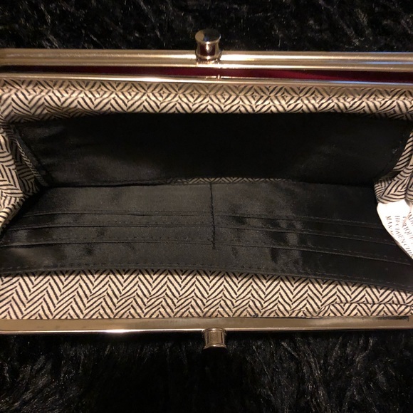 Women’s Clutch Wallet - Picture 5 of 5